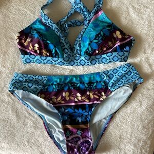Cupshe Blue and Purple Bikini Swimwear